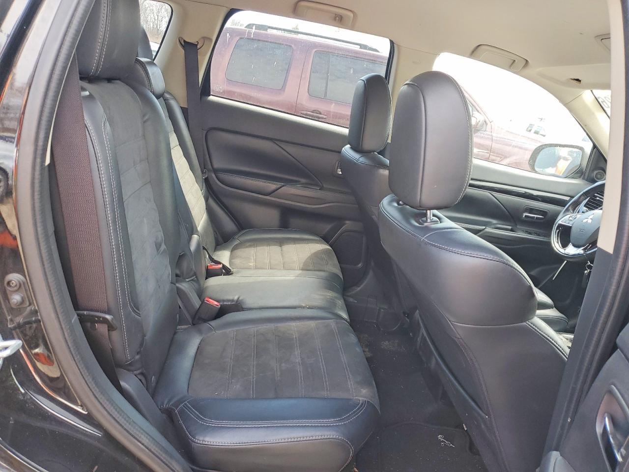2019 Mitsubishi Outlander Se - zdjęcie 11