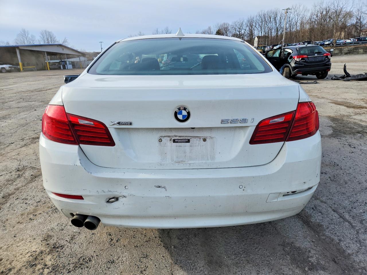2016 BMW 528 Xi - zdjęcie 6