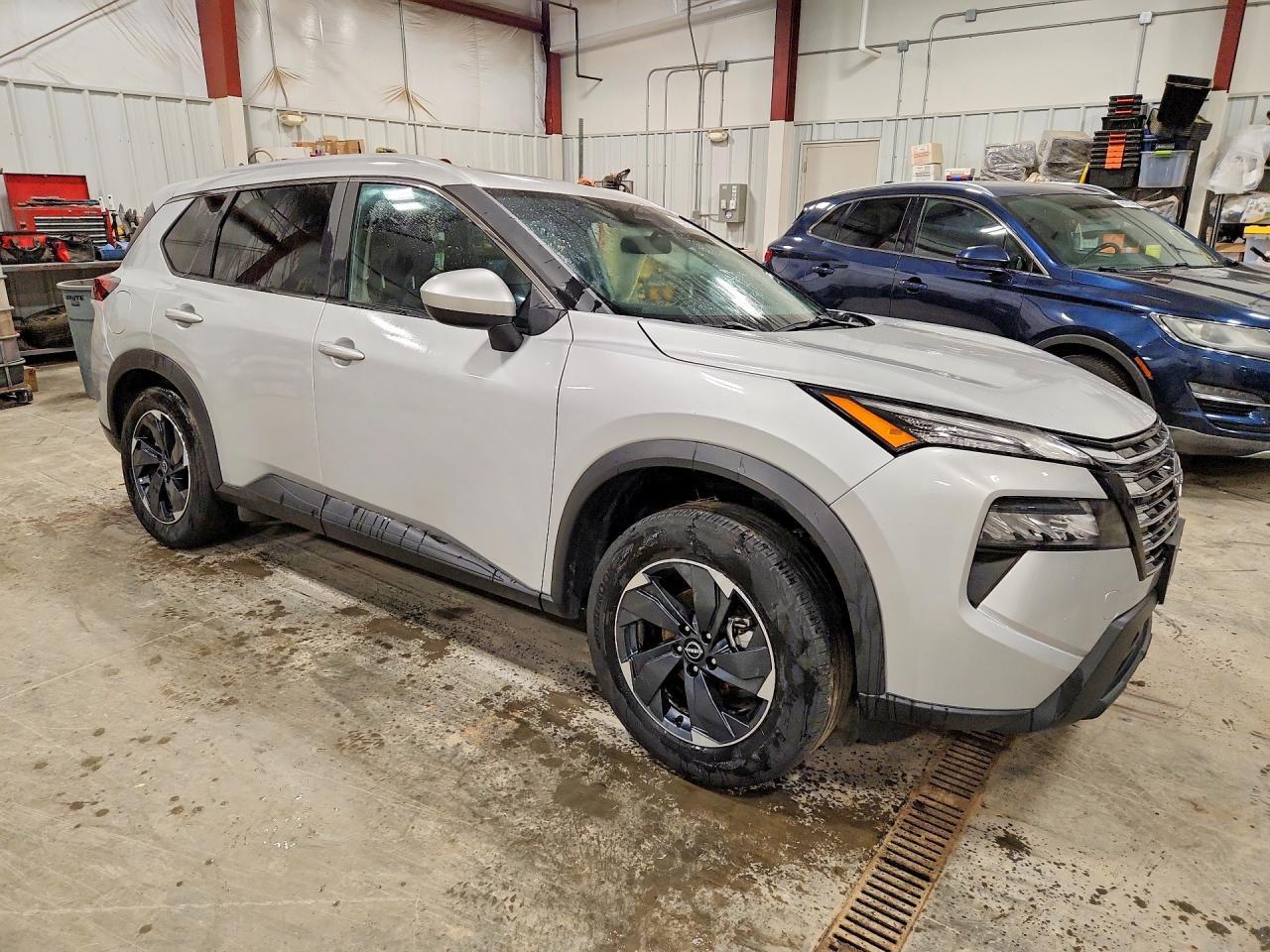 2024 Nissan Rogue Sv - zdjęcie 4