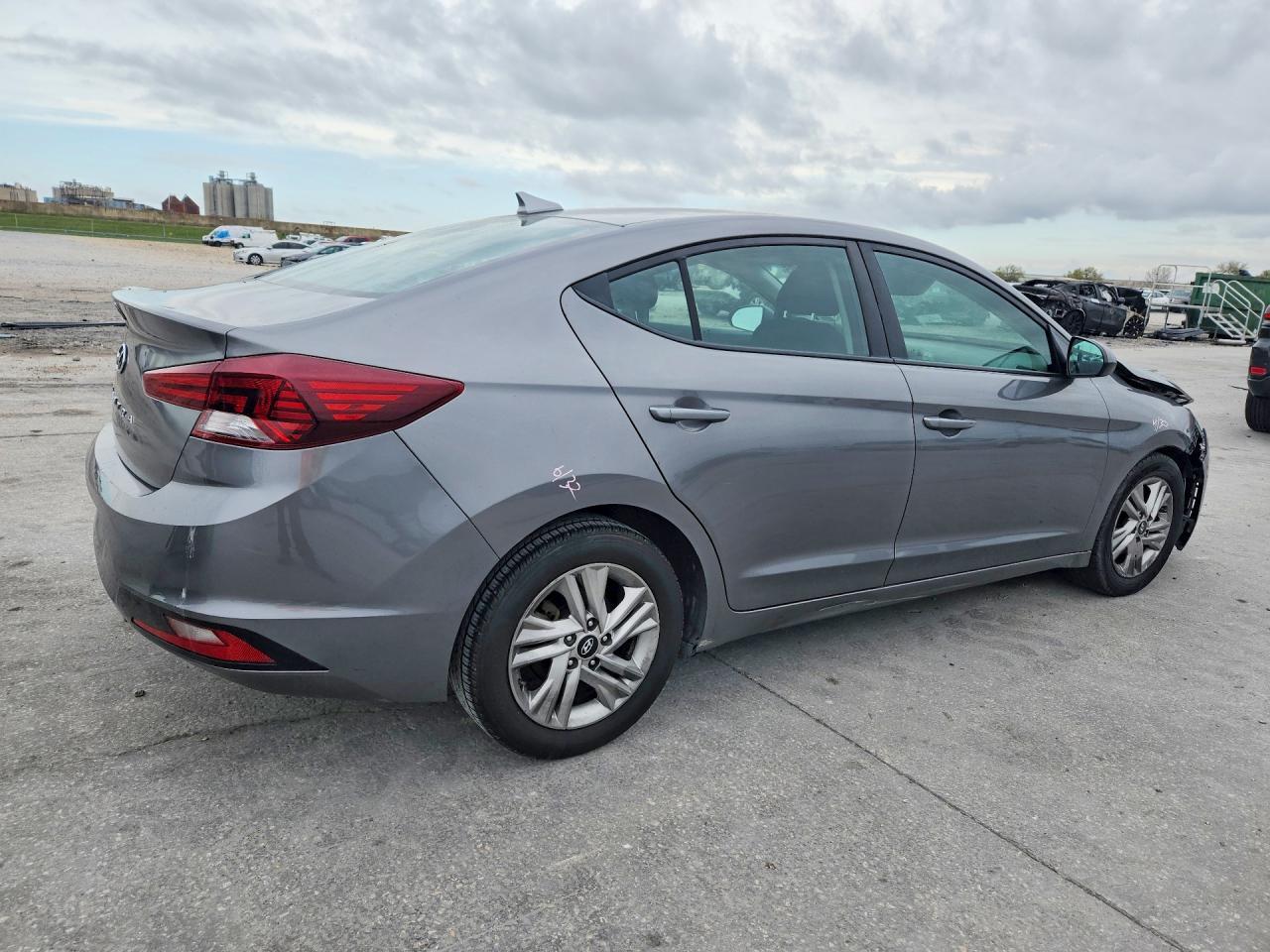 2020 Hyundai Elantra Sel - zdjęcie 3