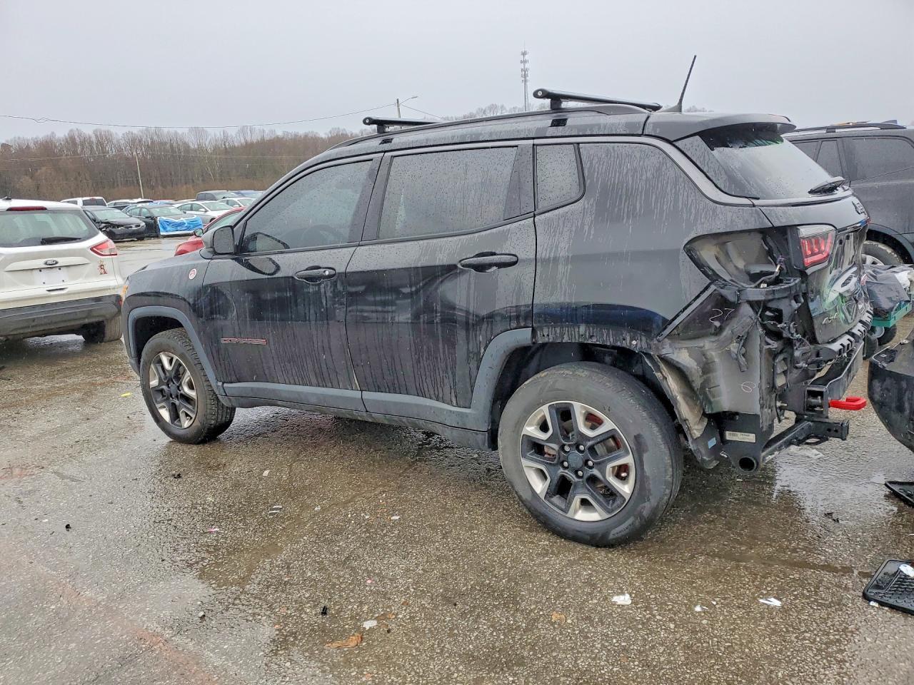 2018 Jeep Compass Trailhawk - zdjęcie 2