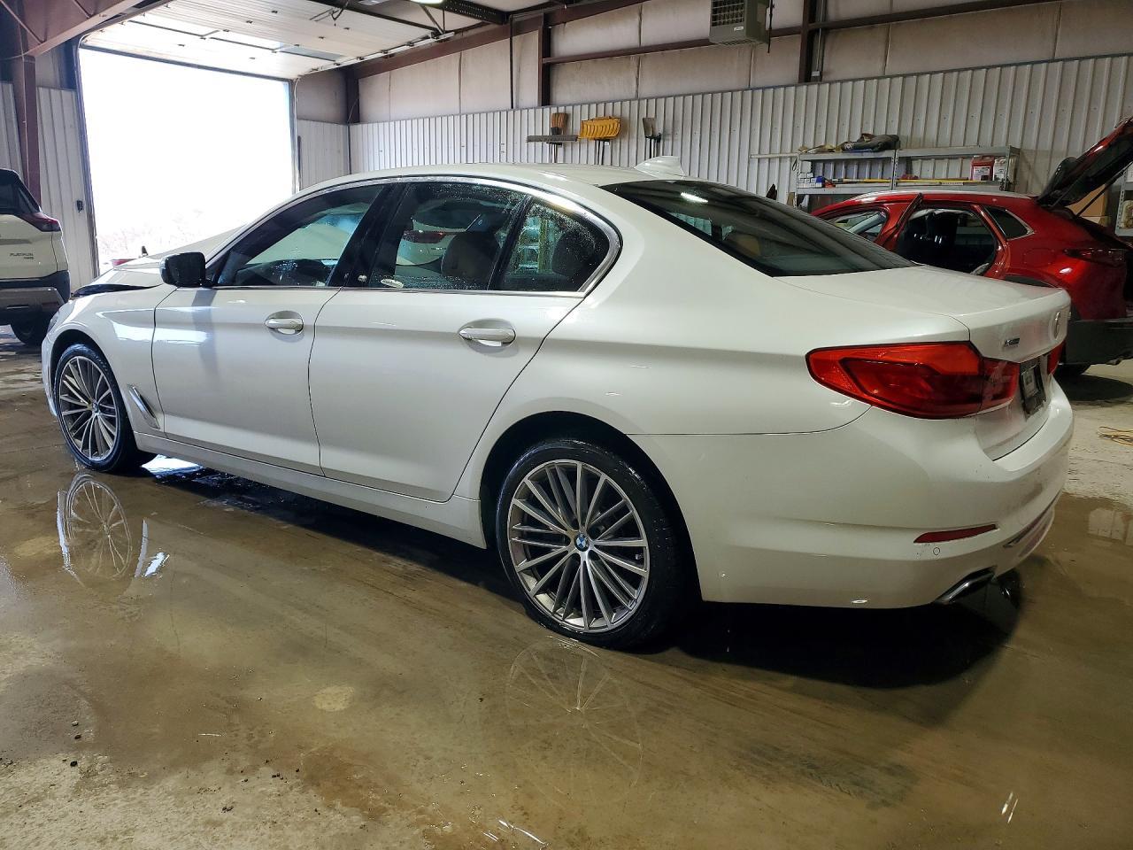 2019 BMW 540 Xi - zdjęcie 2
