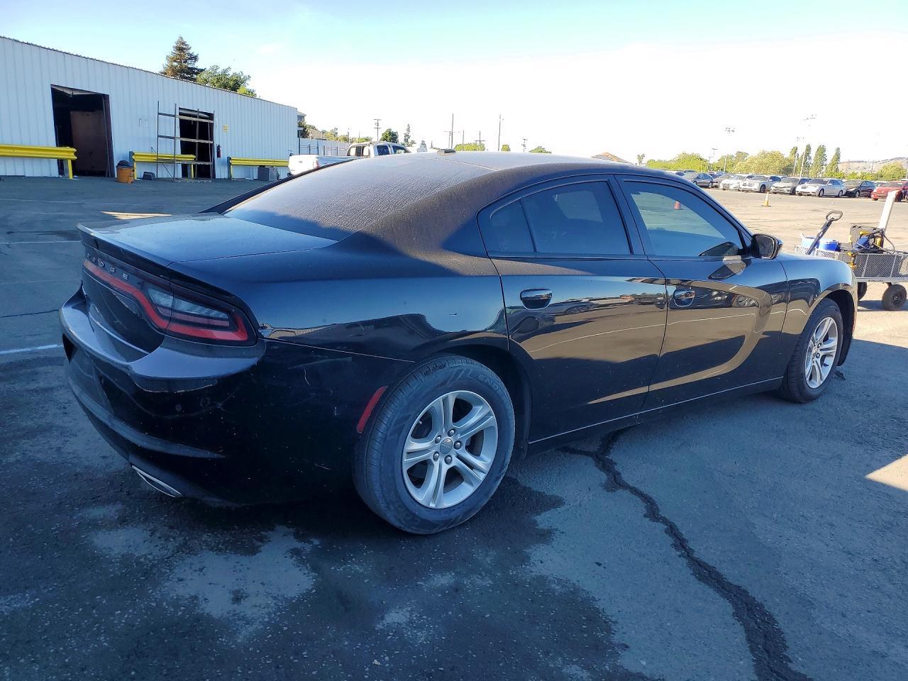 2022 Dodge Charger Sxt - zdjęcie 3