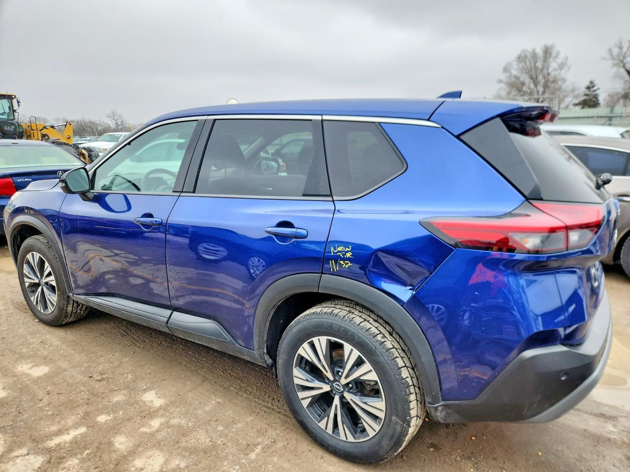 2022 Nissan Rogue Sv - zdjęcie 2