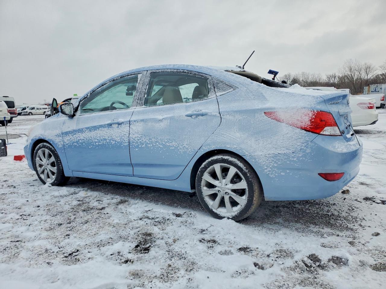 2014 Hyundai Accent Gls - zdjęcie 2