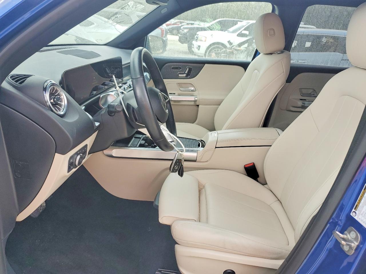 2024 Mercedes-Benz Glb 250 - zdjęcie 7