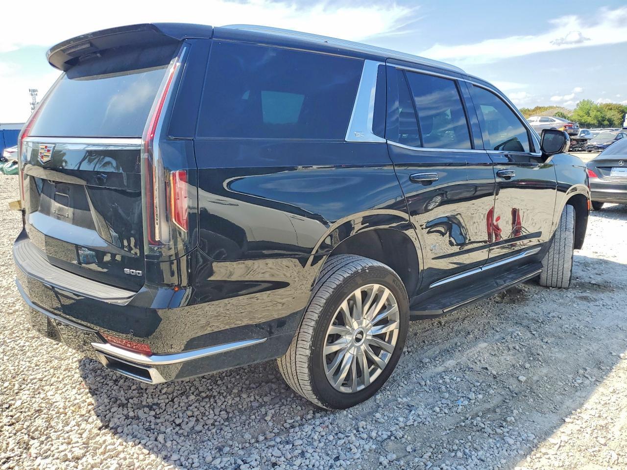 2022 Cadillac Escalade Premium Luxury - zdjęcie 3