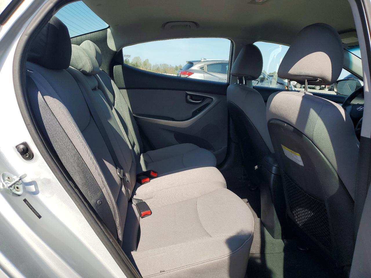 2013 Hyundai Elantra Gls - zdjęcie 10