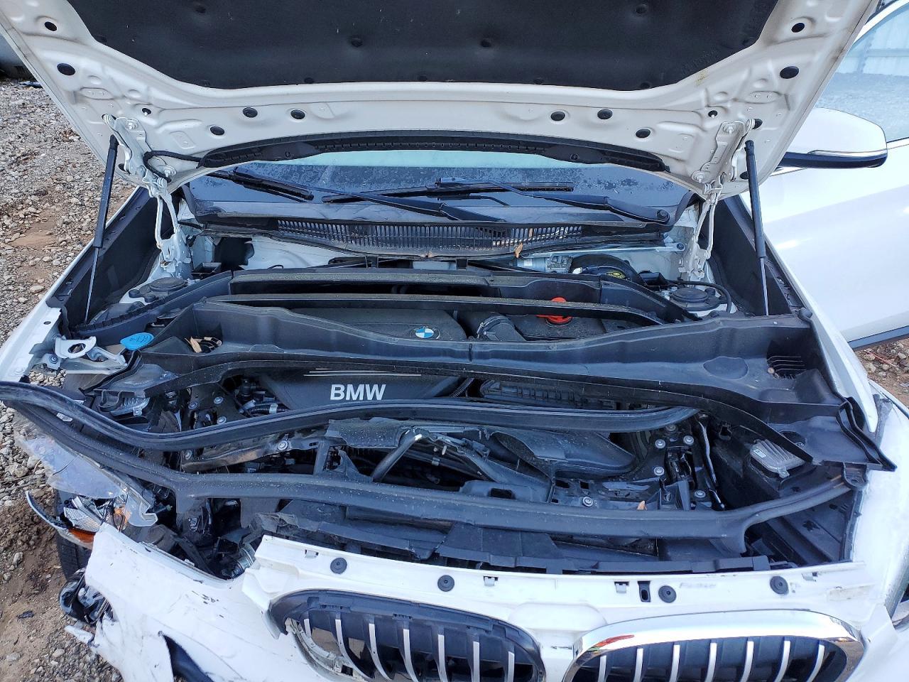 2017 BMW X1 xDrive28I - zdjęcie 12