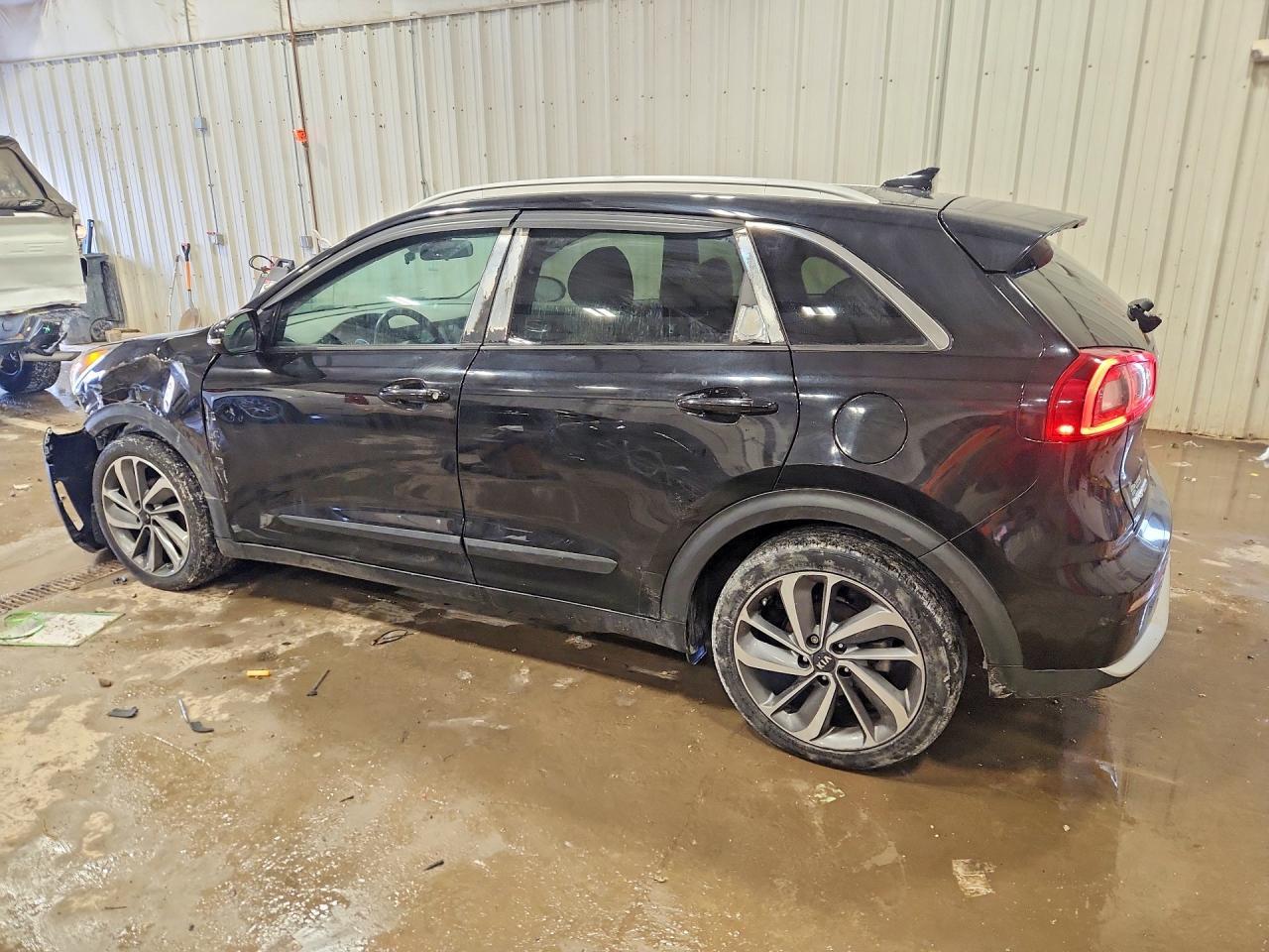 2017 Kia Niro Touring - zdjęcie 2