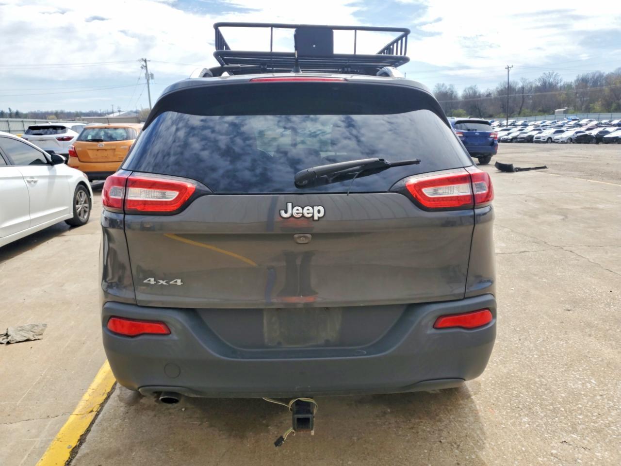 2015 Jeep Cherokee Latitude - zdjęcie 6