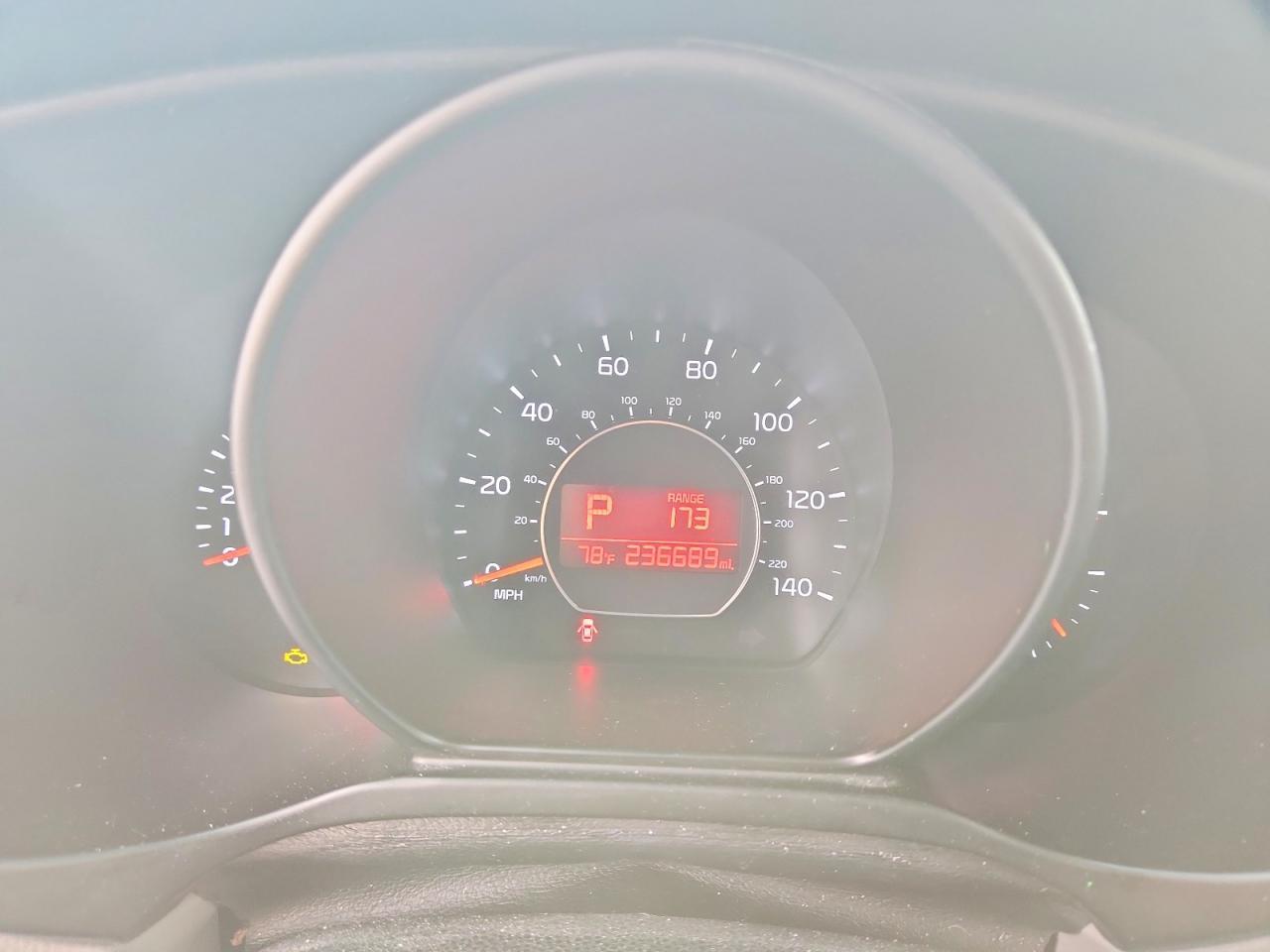 2016 Kia Soul Base - zdjęcie 9