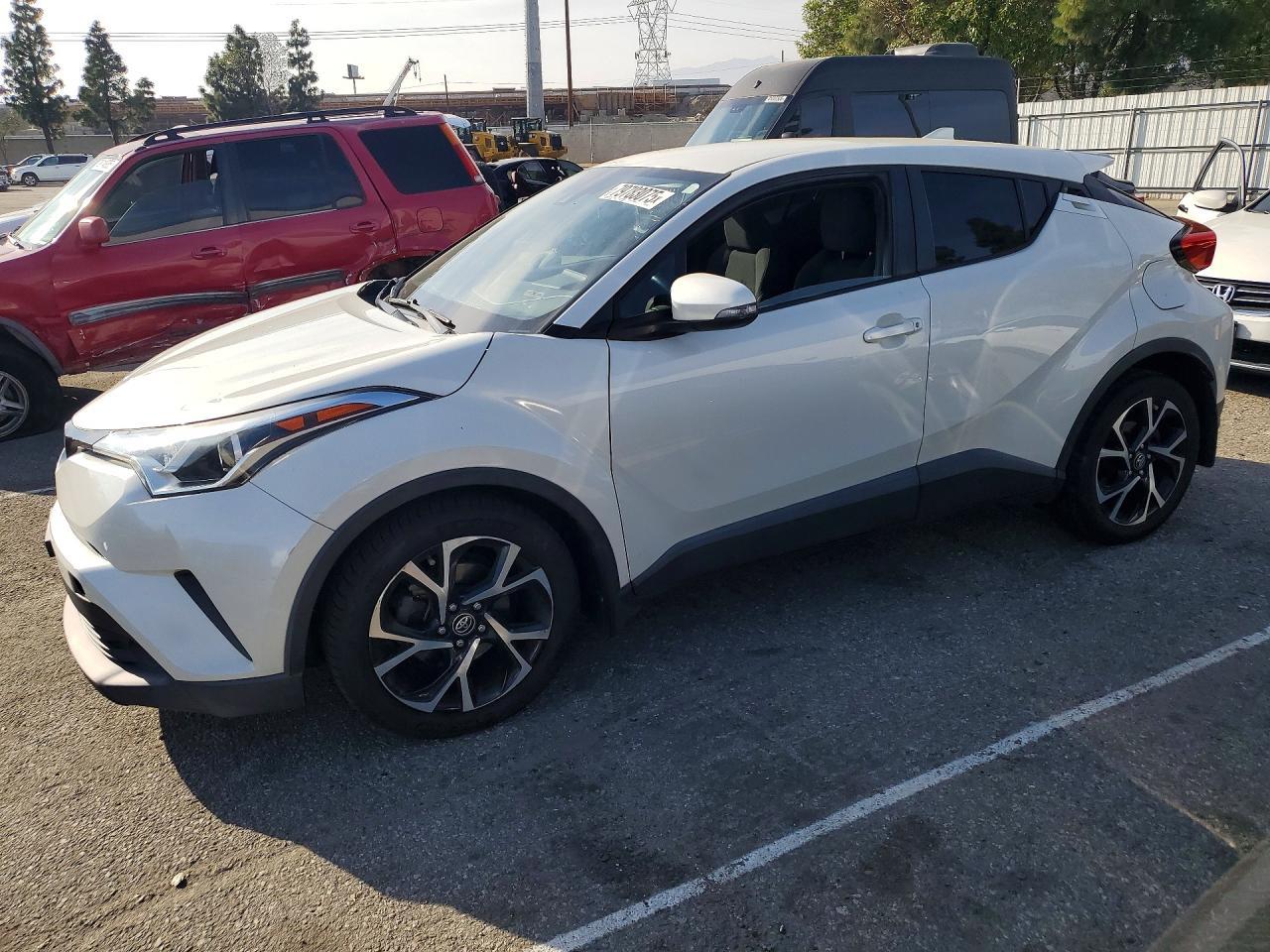 2018 Toyota C-Hr Xle - zdjęcie główne