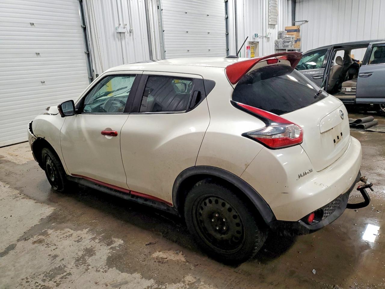 2016 Nissan Juke S - zdjęcie 2