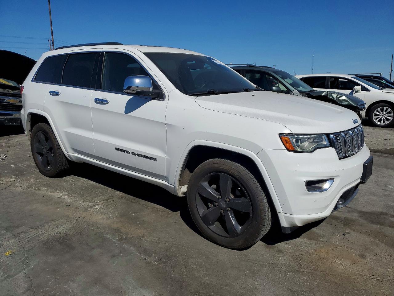 2017 Jeep Grand Cherokee Overland - zdjęcie 4