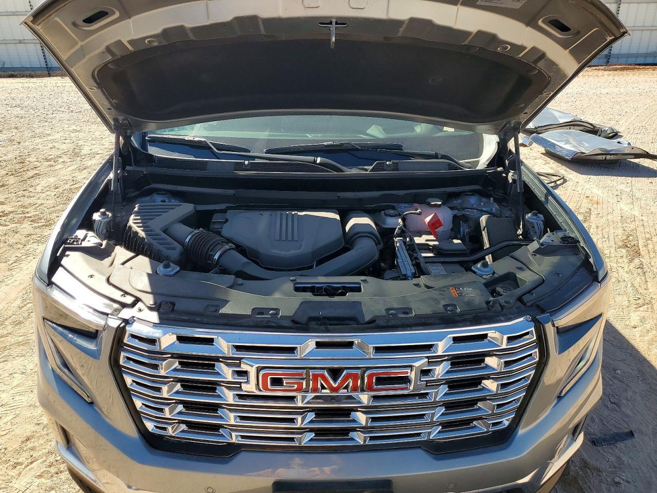 2025 GMC Acadia Denali - zdjęcie 12