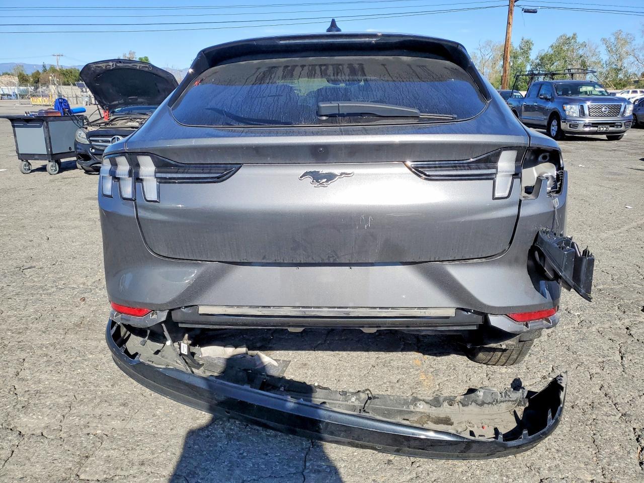 2023 Ford Mustang Mach-E Premium - zdjęcie 6