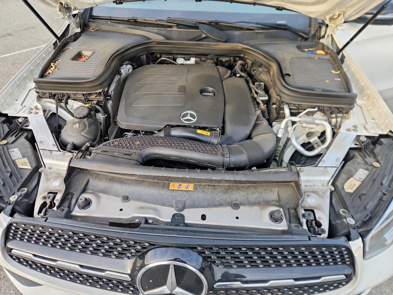 2022 Mercedes-Benz Glc 300 - zdjęcie 11