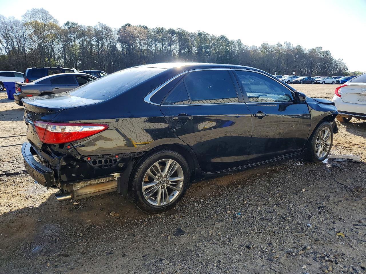 2015 Toyota Camry Se - zdjęcie 3