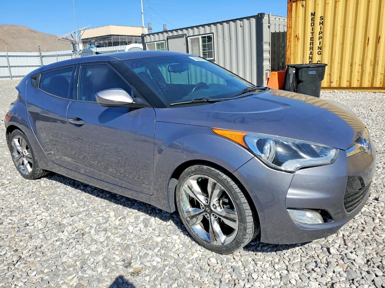 2016 Hyundai Veloster Base - zdjęcie 4