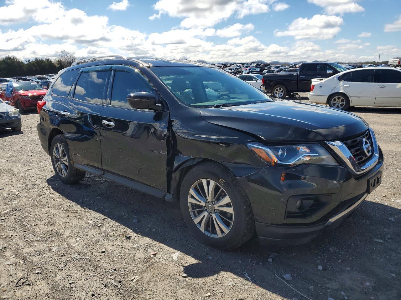 2019 Nissan Pathfinder Sv - zdjęcie 4