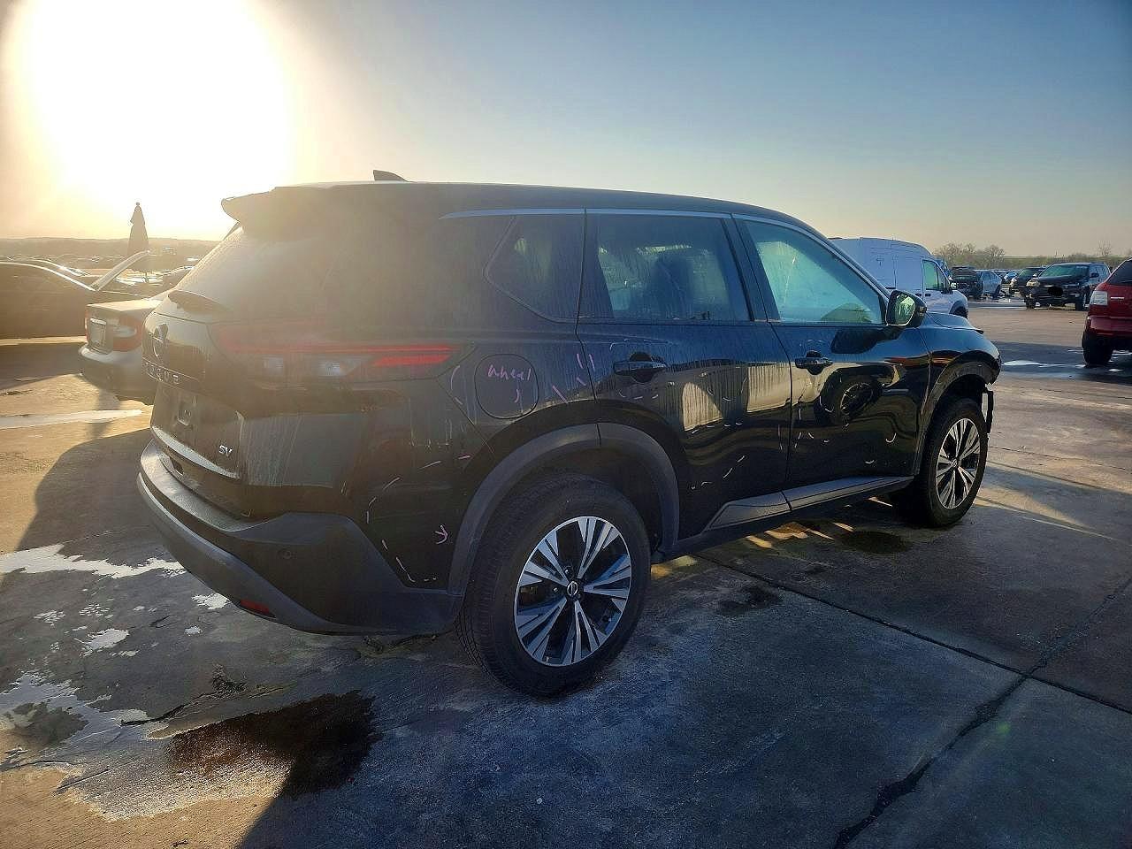 2021 Nissan Rogue Sv - zdjęcie 3