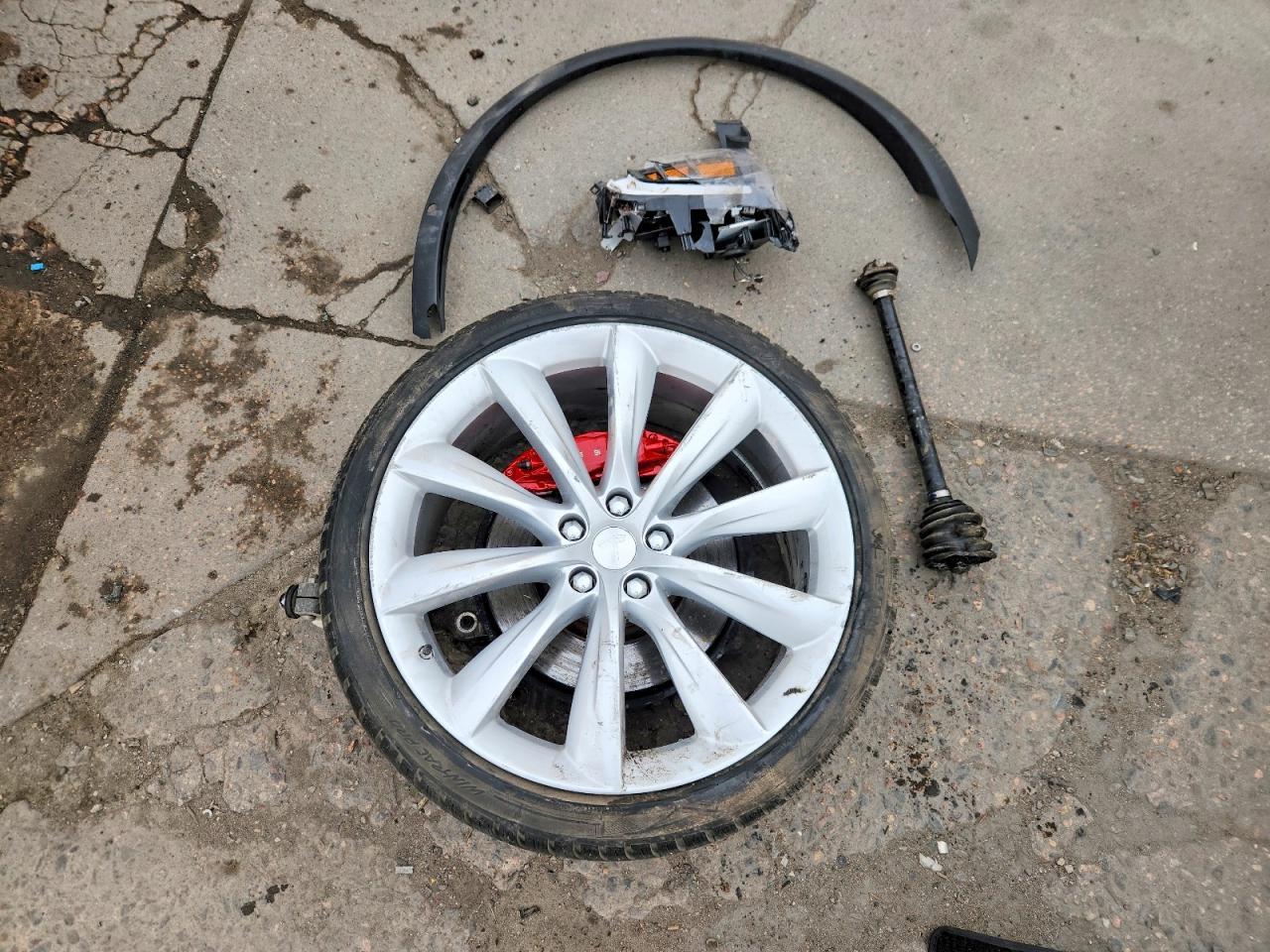 2017 Tesla Model X - zdjęcie 13