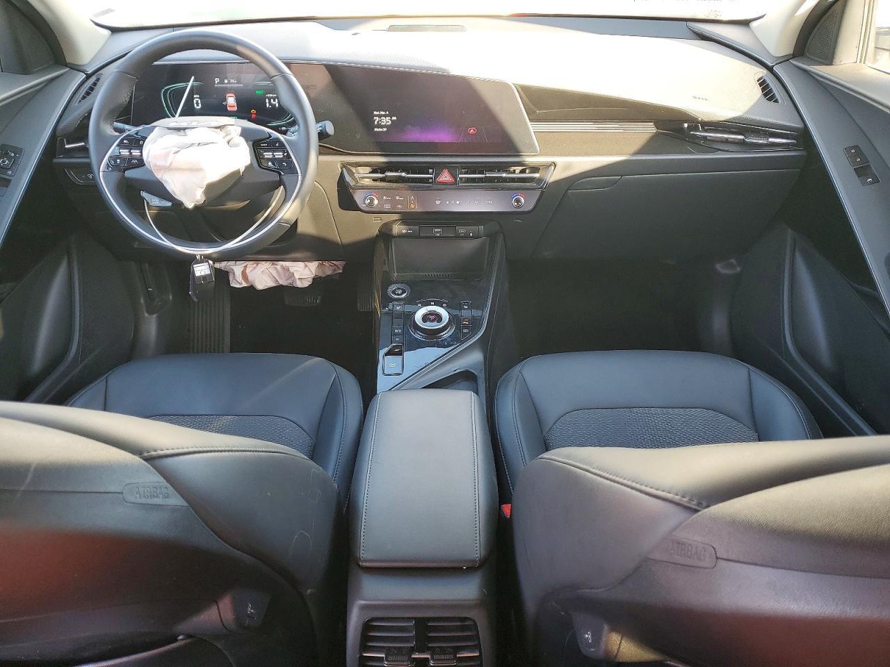 2025 Kia Niro Ex - zdjęcie 8