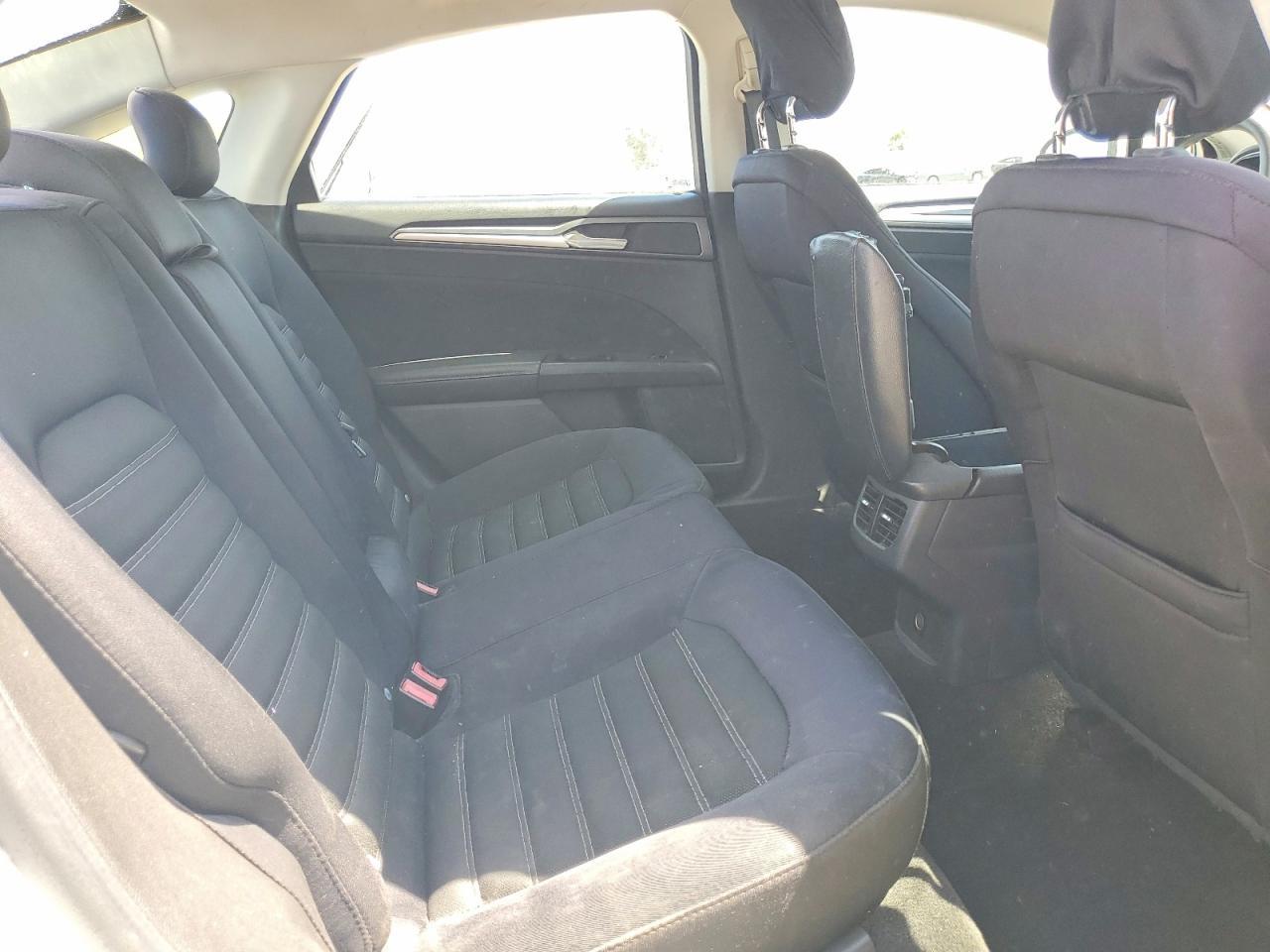 2014 Ford Fusion Se - zdjęcie 10