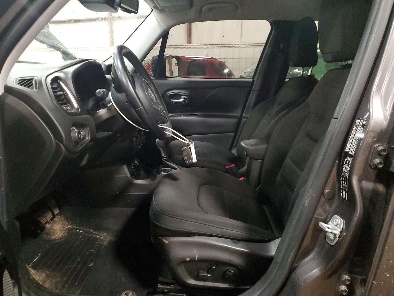 2016 Jeep Renegade Latitude - zdjęcie 7