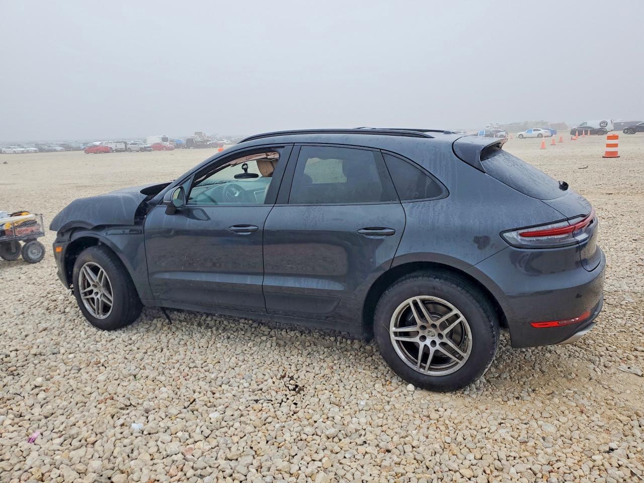 2020 Porsche Macan - zdjęcie 2