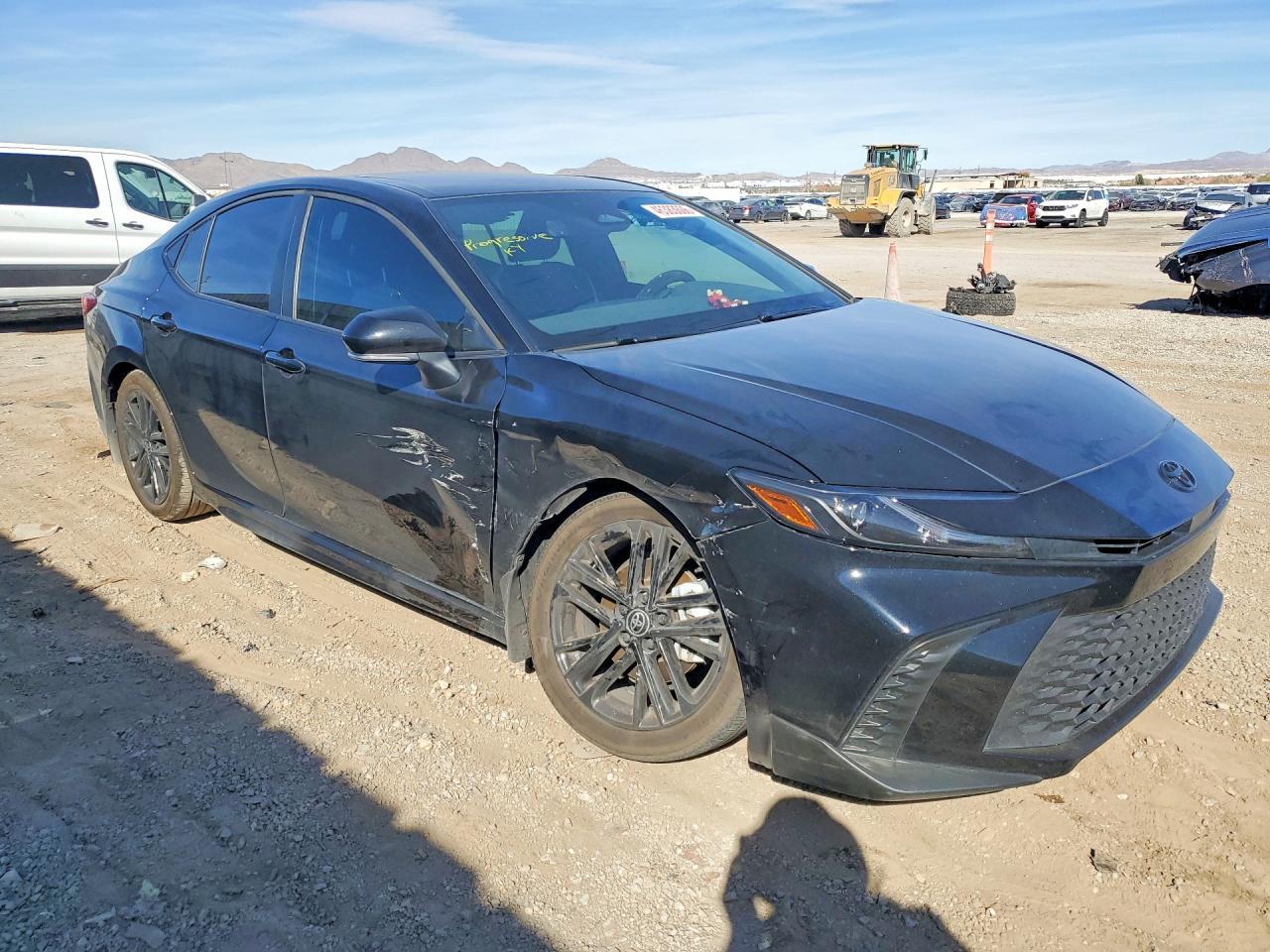 2026 Toyota Camry Xse - zdjęcie 4