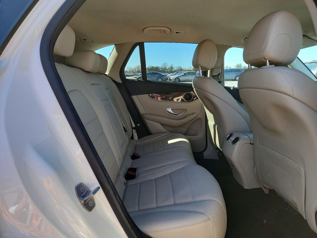 2017 Mercedes-Benz Glc 300 - zdjęcie 11