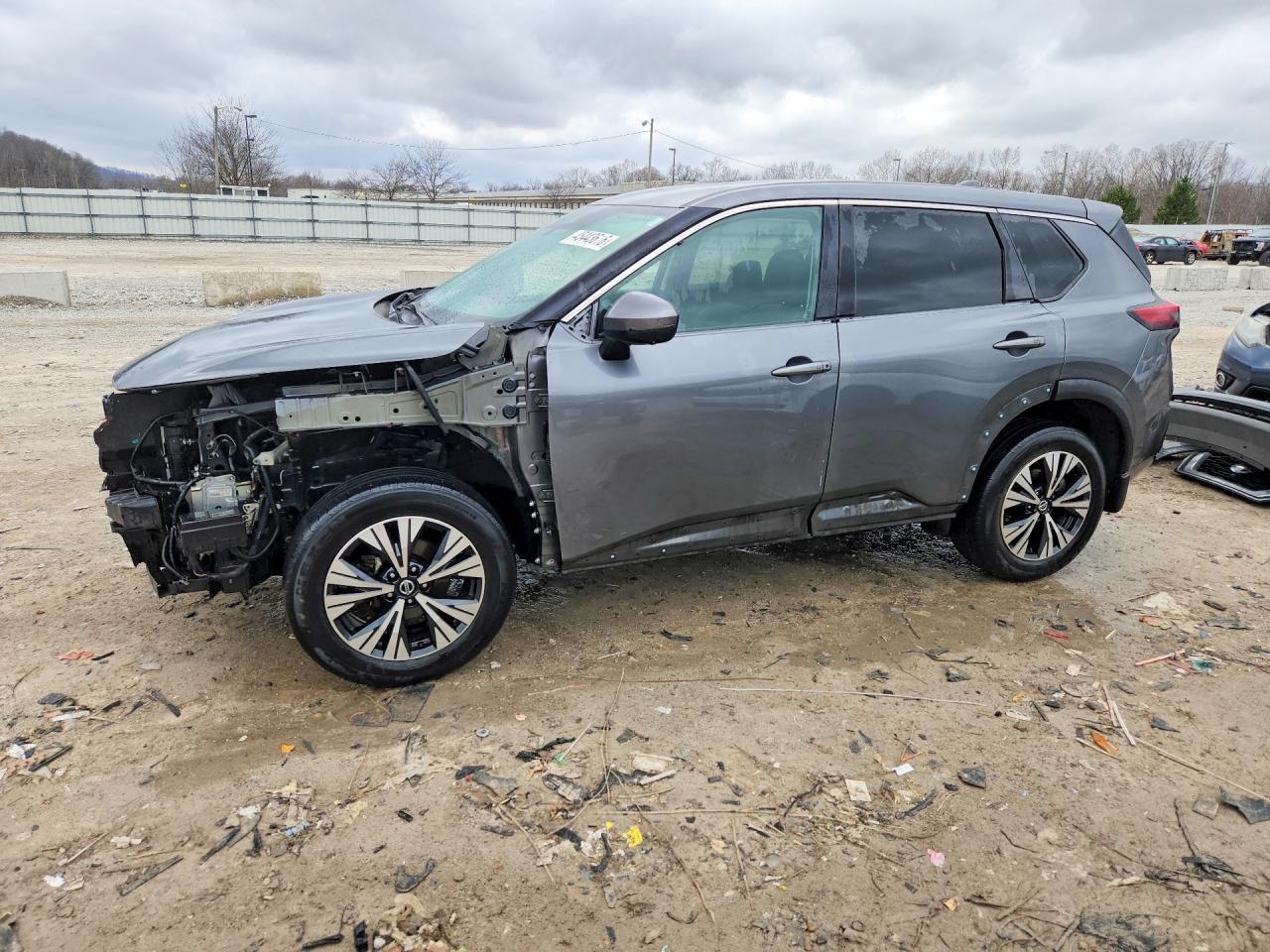 2021 Nissan Rogue Sv - zdjęcie główne