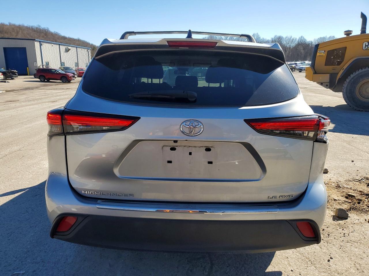 2022 Toyota Highlander Le - zdjęcie 6