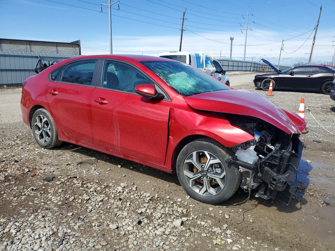 2021 Kia Forte Lxs - zdjęcie 4