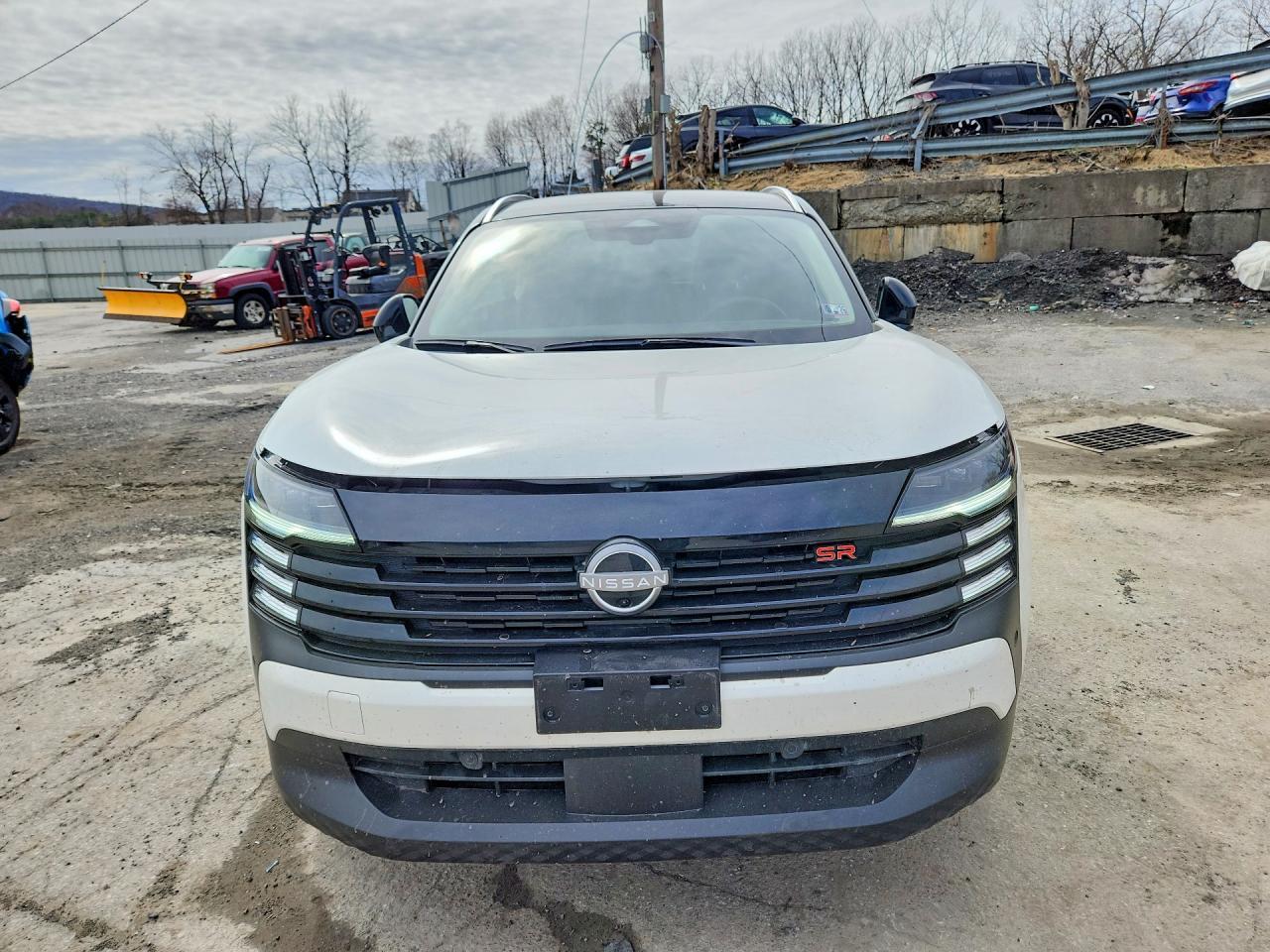 2025 Nissan Kicks Sr - zdjęcie 5