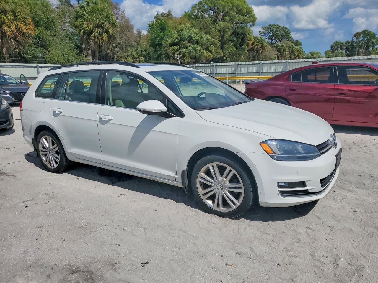 2015 Volkswagen Golf Sportwagen Tdi S - zdjęcie 4