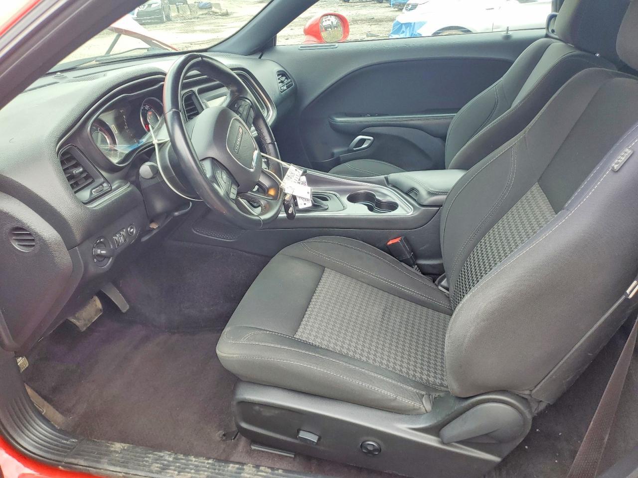 2016 Dodge Challenger Sxt - zdjęcie 7