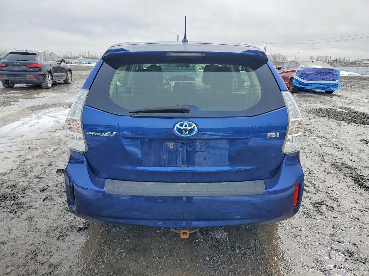 2014 Toyota Prius V Two - zdjęcie 6