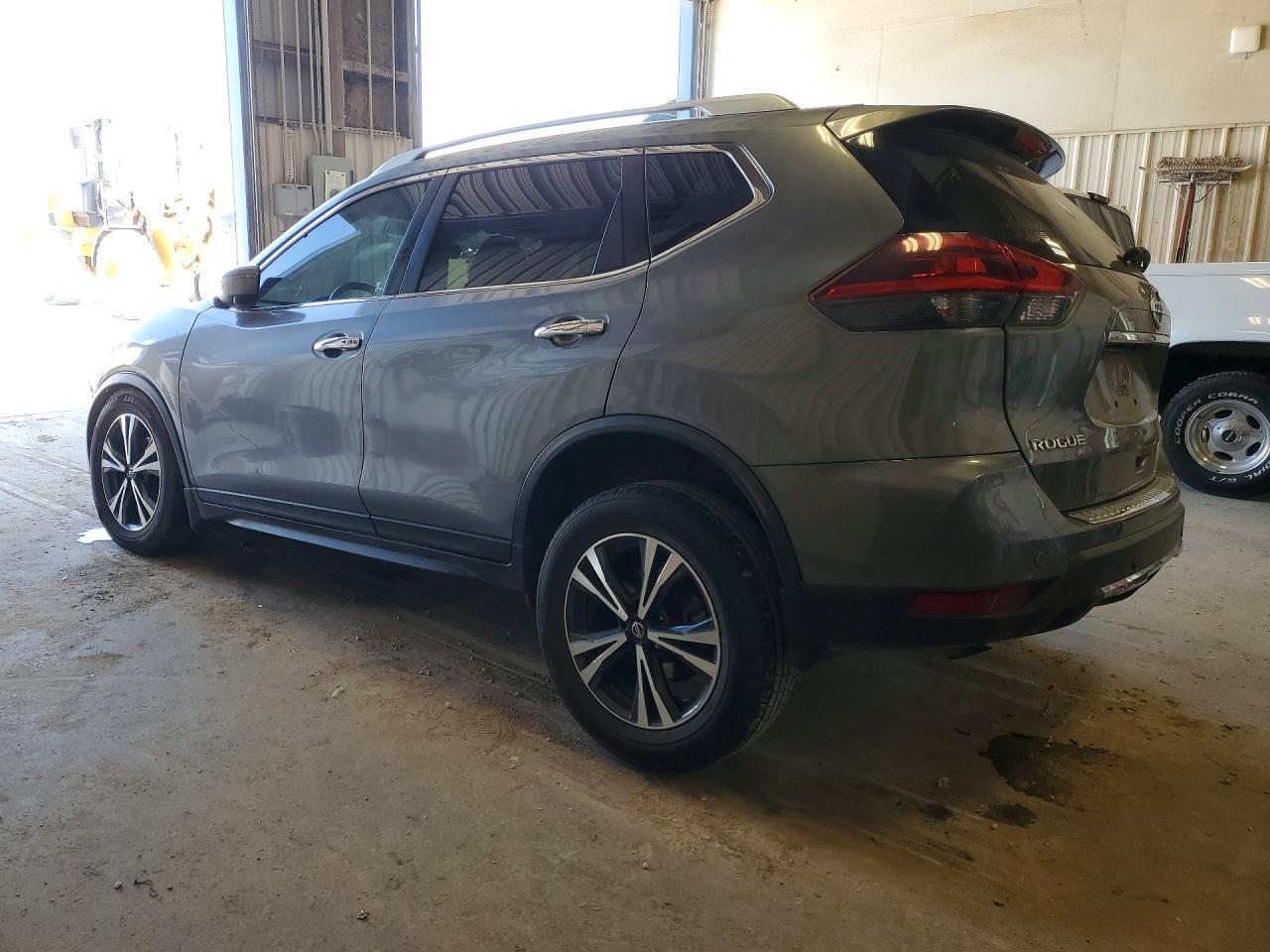 2020 Nissan Rogue Sv - zdjęcie 2