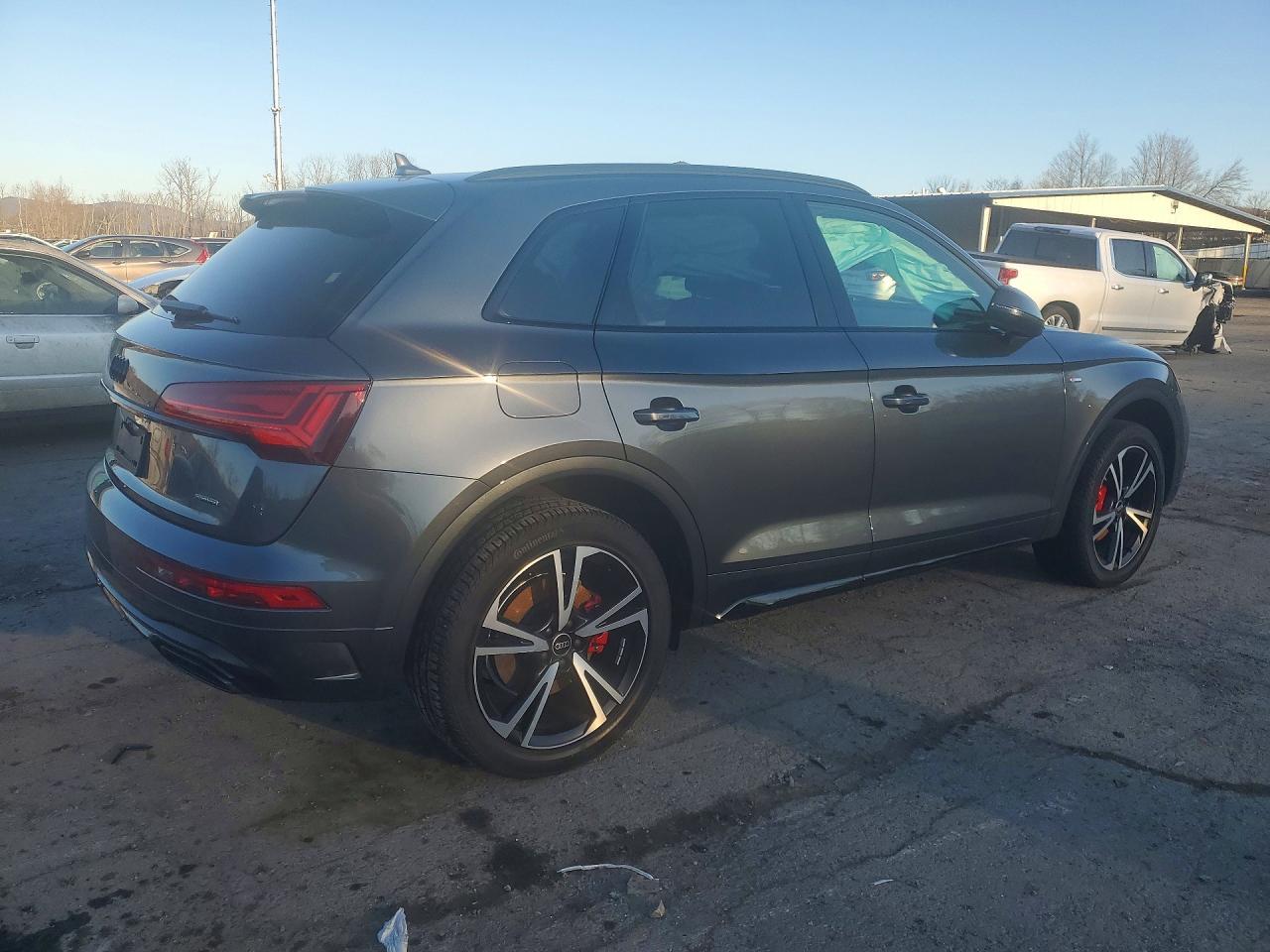 2025 Audi Q5 Premium Plus 45 - zdjęcie 3