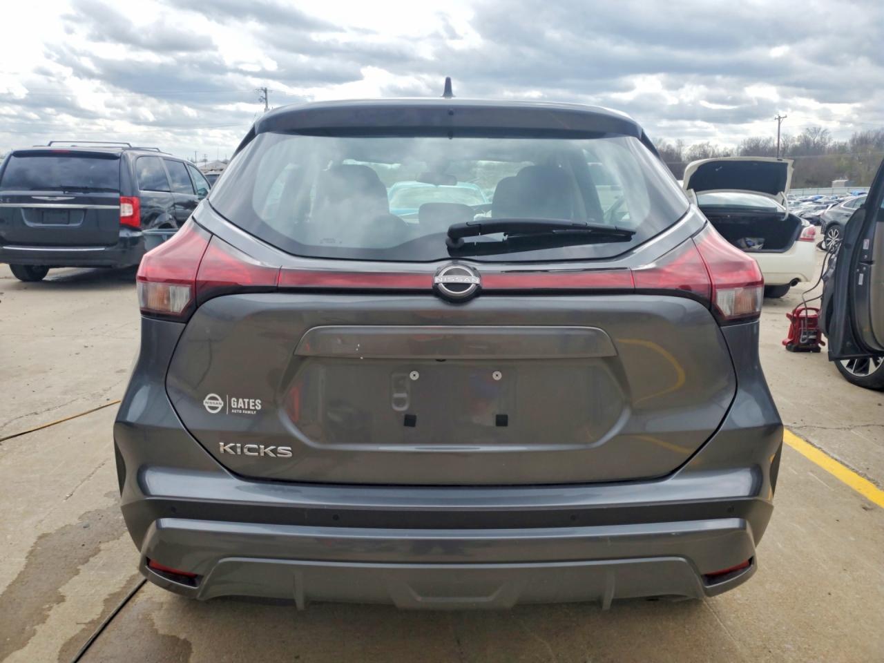 2024 Nissan Kicks S - zdjęcie 6