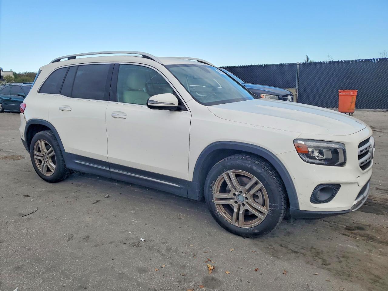 2020 Mercedes-Benz Glb 250 - zdjęcie 4