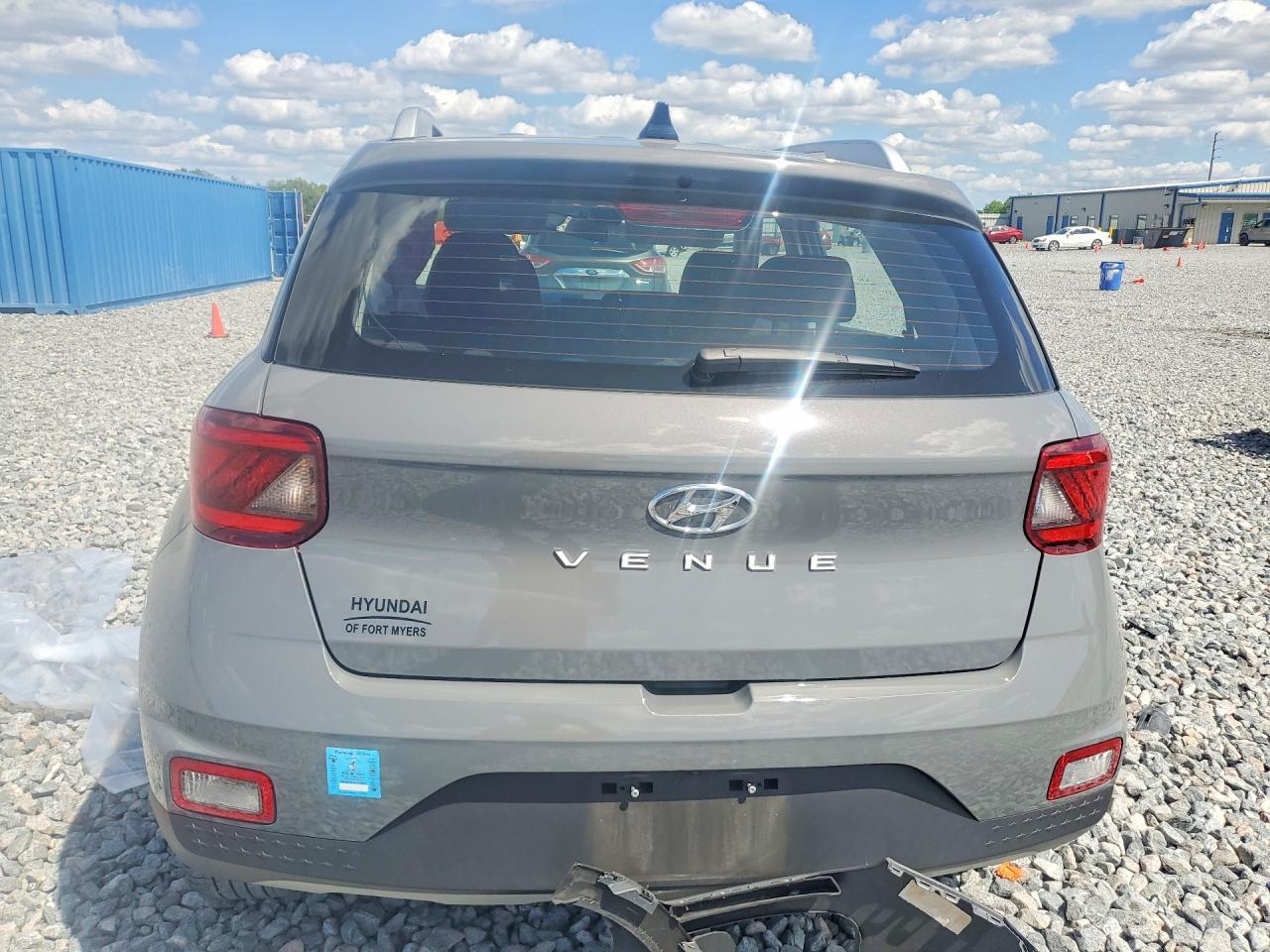 2022 Hyundai Venue Sel - zdjęcie 6