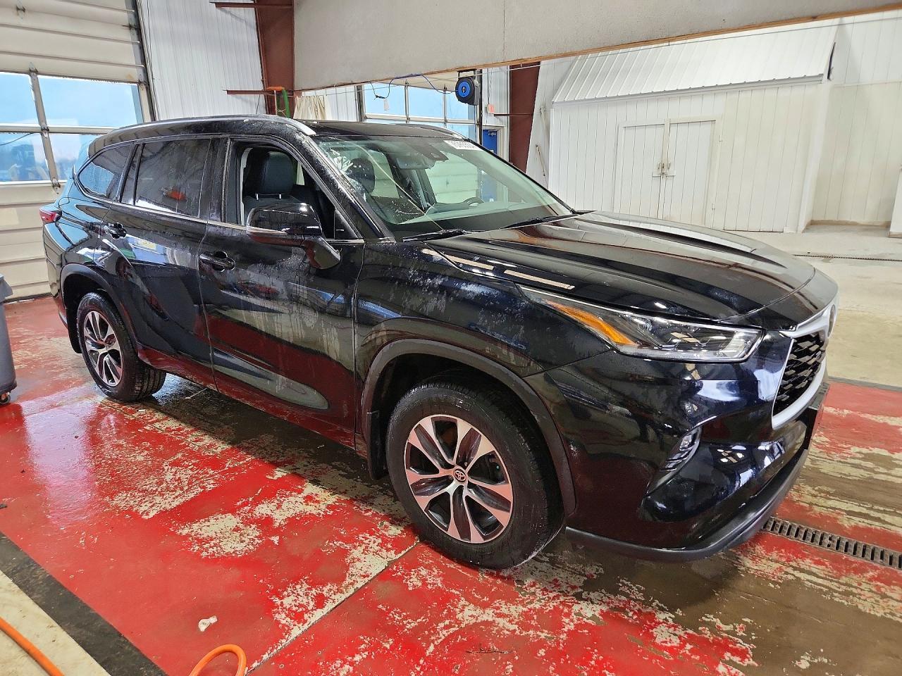 2021 Toyota Highlander Xle - zdjęcie 4