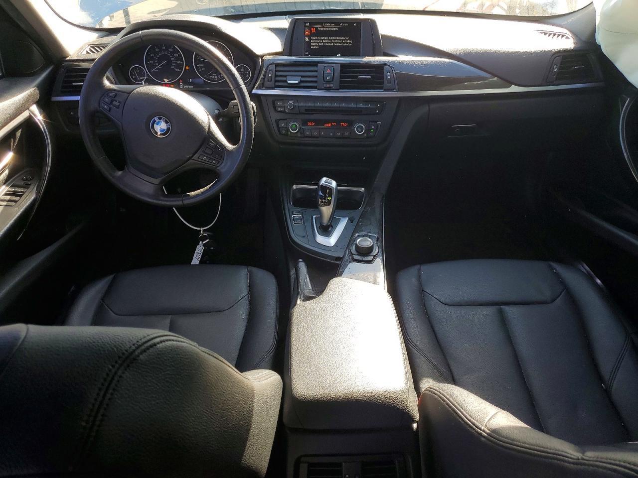 2015 BMW 320 I - zdjęcie 8