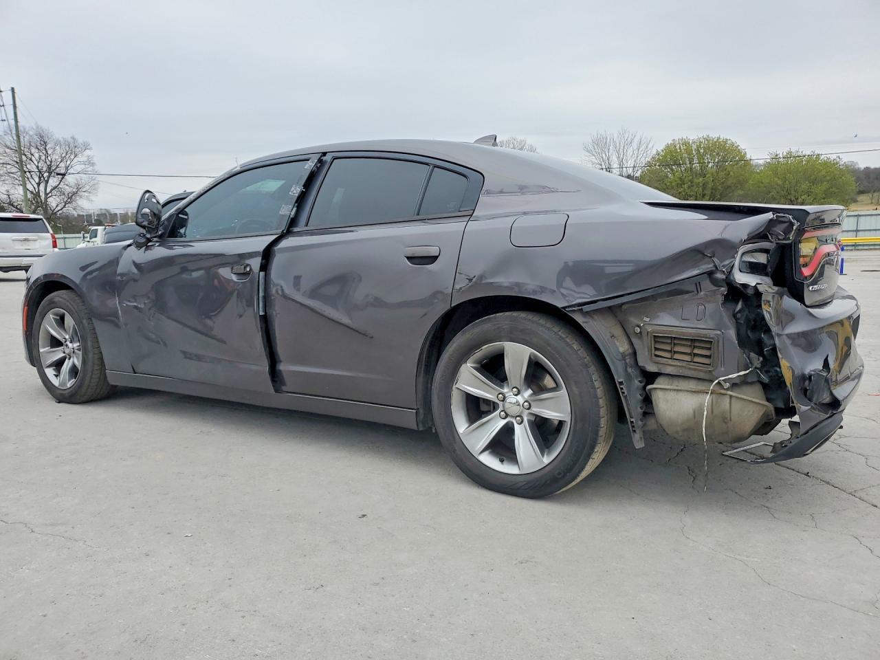 2016 Dodge Charger Sxt - zdjęcie 2