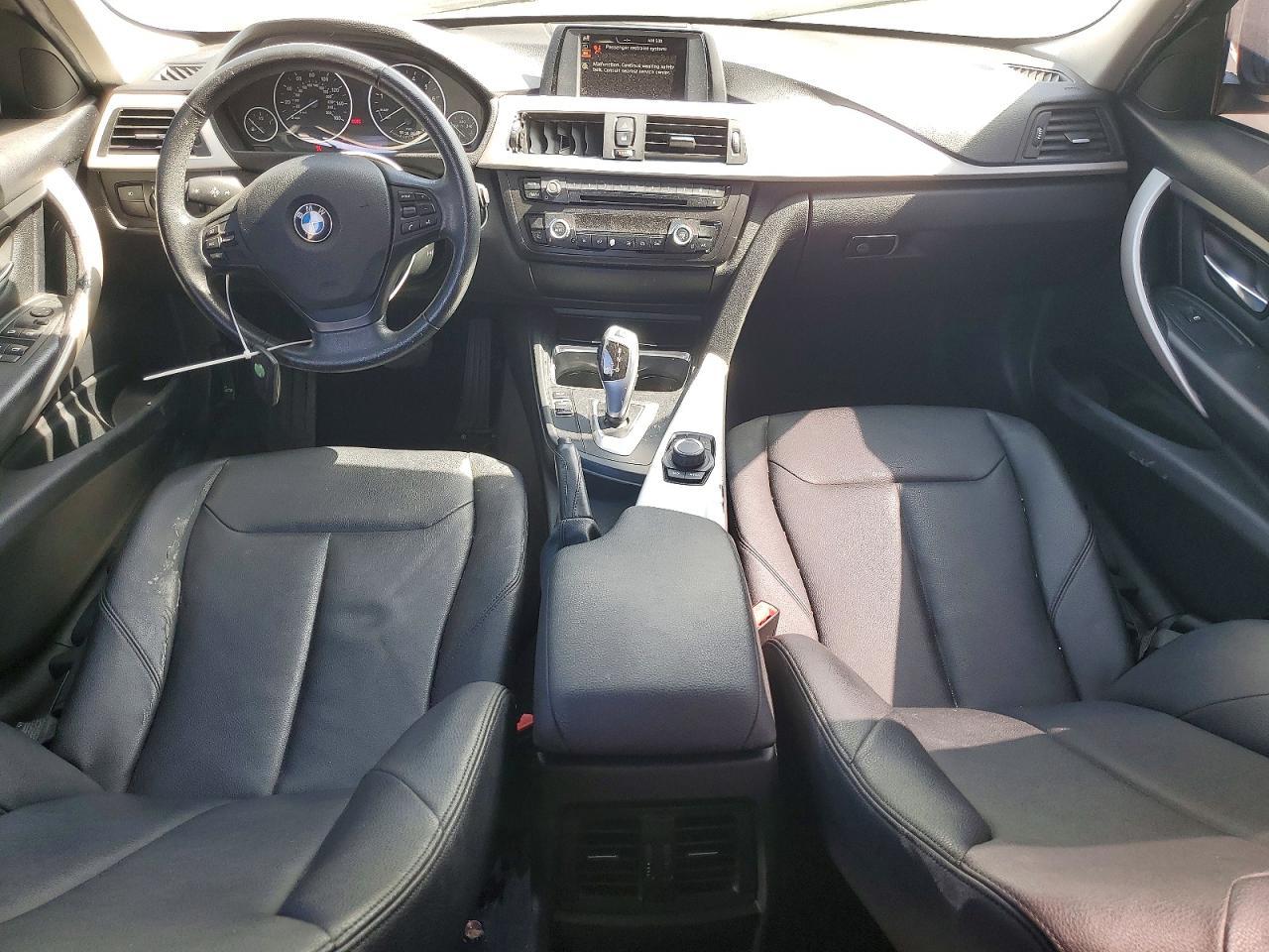 2015 BMW 320 I - zdjęcie 8