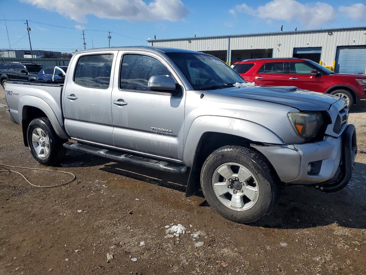 2015 Toyota Tacoma V6 - zdjęcie 4